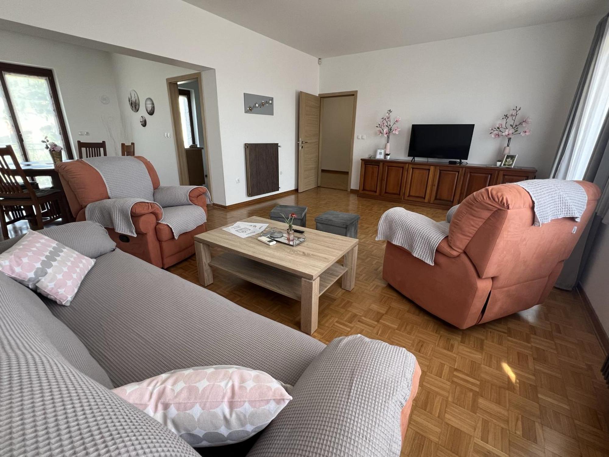 Magnolia Apartments Izola Luaran gambar